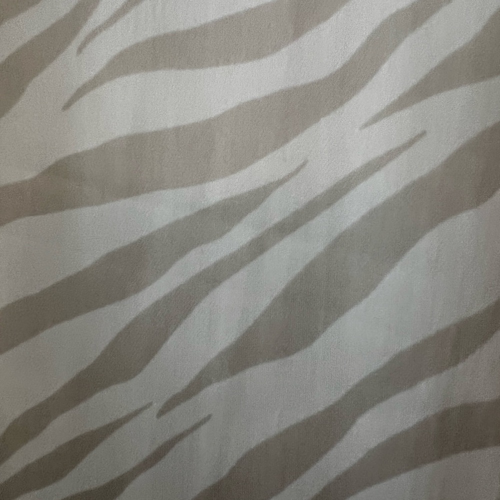 Banana Republic Animal Print Satin Button Down- Large - Picture 4 of 5